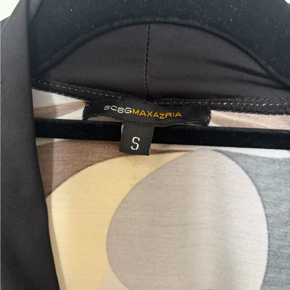 BCBGMaxAzria Multicolor Abstract Top - Picture 3 of 3